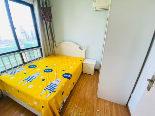 合租·平安雅苑 4居室 北卧