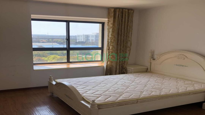 楼下佳苑二手房实景图