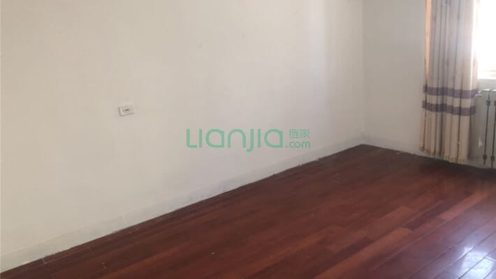 鹊山路二手房实景图