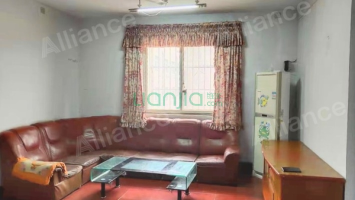 公用事业局小区二手房实景图