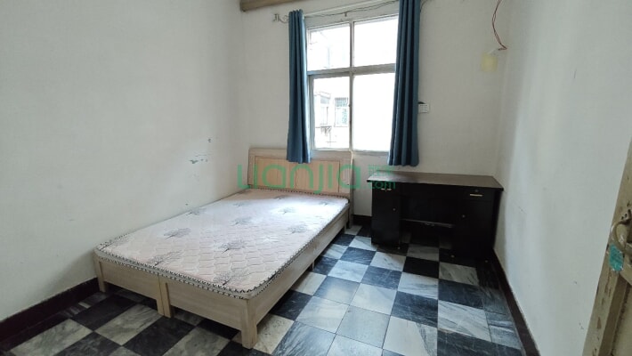 市防疫站家属院二手房实景图