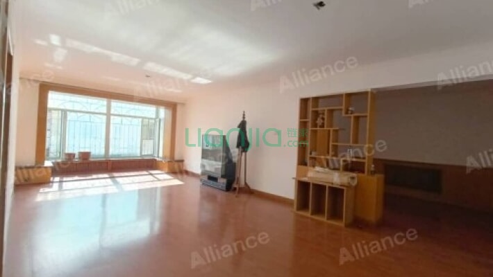 北奇综合楼二手房实景图