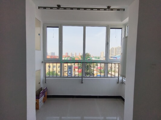 距离二康医院步行300米路程  中间楼层 采光好-户型图