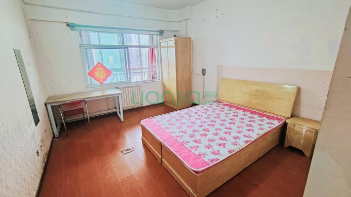 圣世华庭二手房实景图