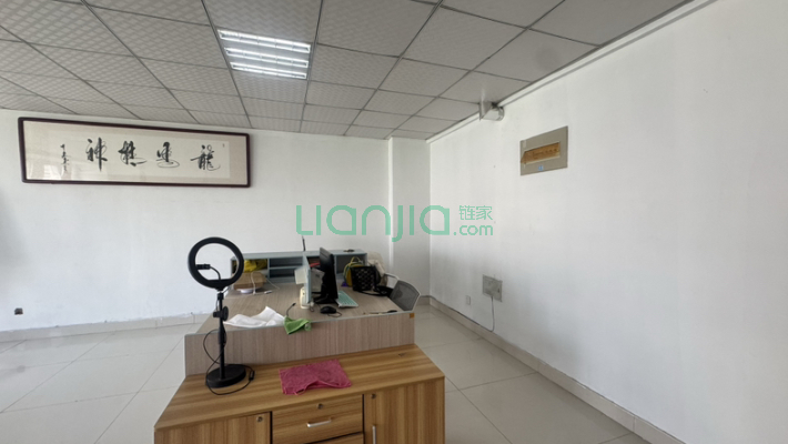 泰山龙河商贸大厦二手房实景图