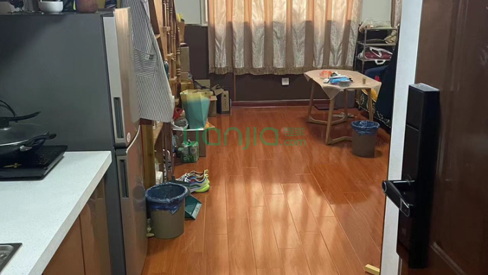 银泰中心二手房实景图