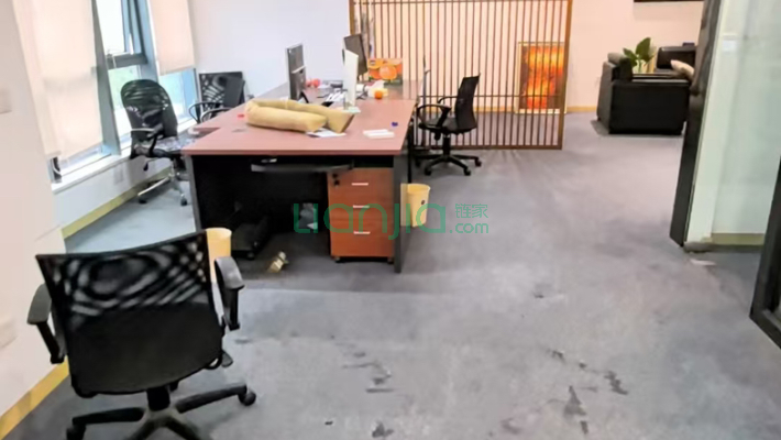 保利中心二手房实景图