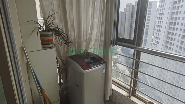 晨报公寓二手房实景图