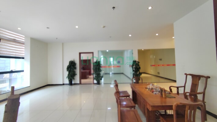 金钻中心二手房实景图