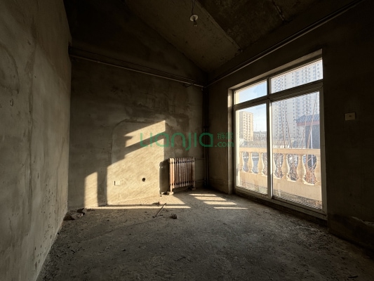 华阳别墅小区是独栋的，带一个小院，小区环境优美-户型图