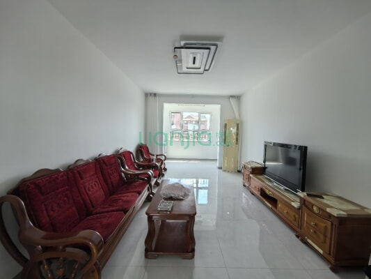 房本满二，南北通透大三居，随意装修-户型图