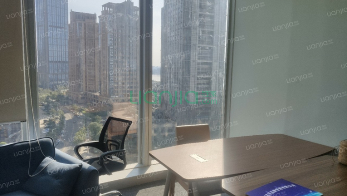 新力中心二手房实景图