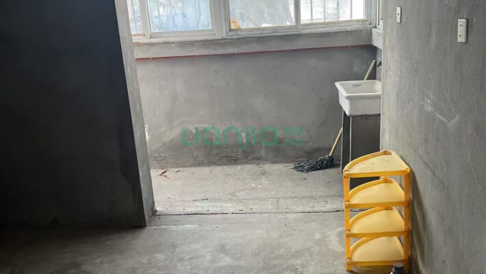 幸福路四十五号二手房实景图
