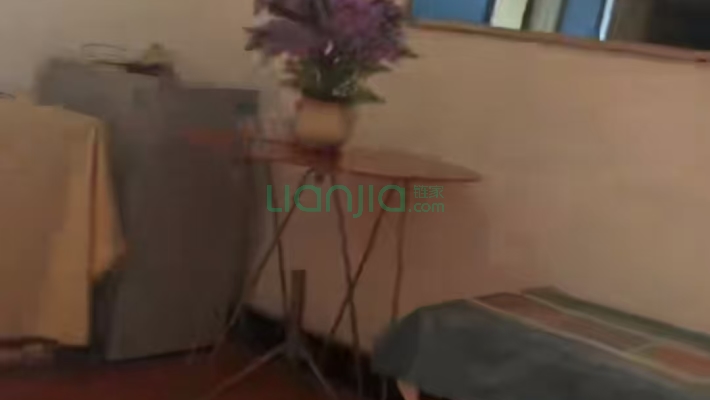 石油公司小区二手房实景图