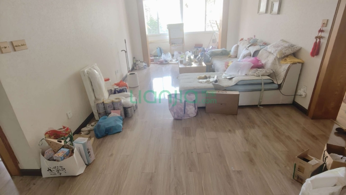 集成花园二手房实景图