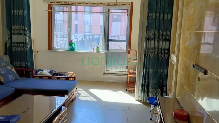 河畔小镇二手房实景图