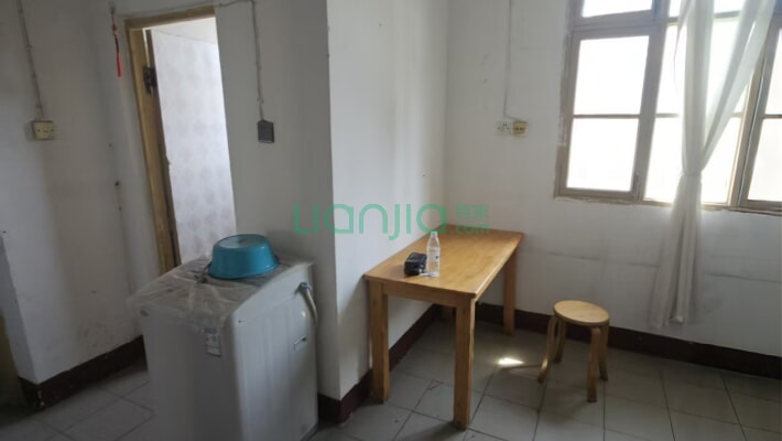 广埠屯小学宿舍二手房实景图