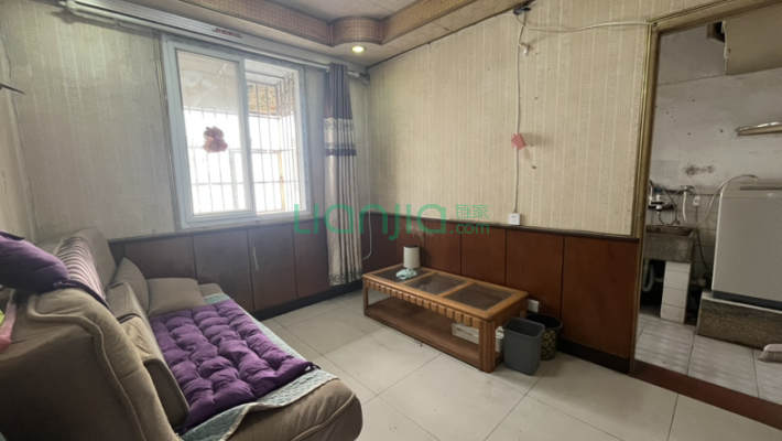 交警队家属院二手房实景图