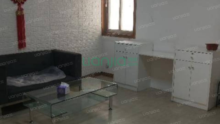 前进小区一区二手房实景图