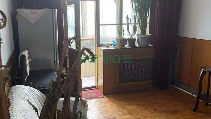 江畔路二手房实景图