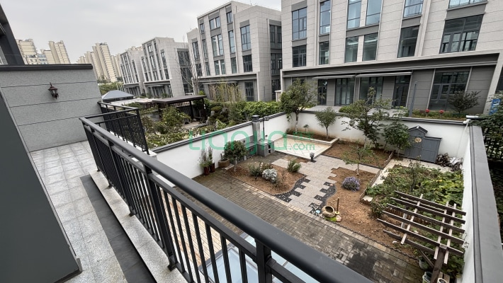 远洋潮起东方世界观B5地块二手房实景图