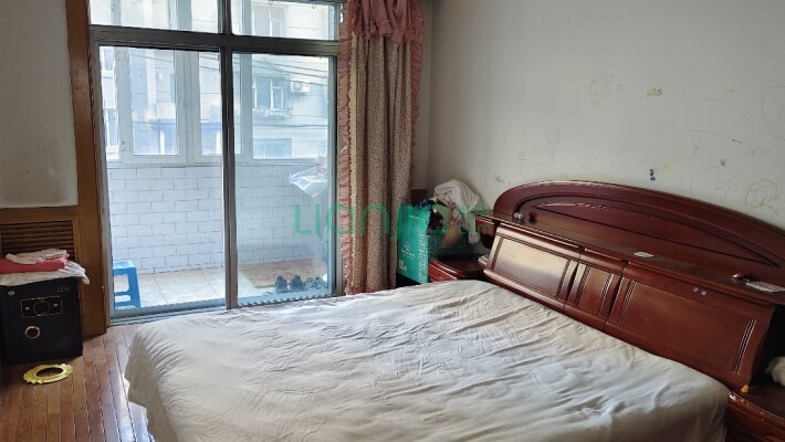 远方超市楼二手房实景图