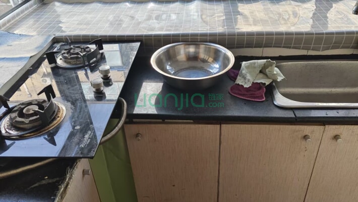 工商局宿舍二手房实景图