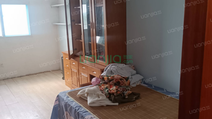 中街小区二手房实景图