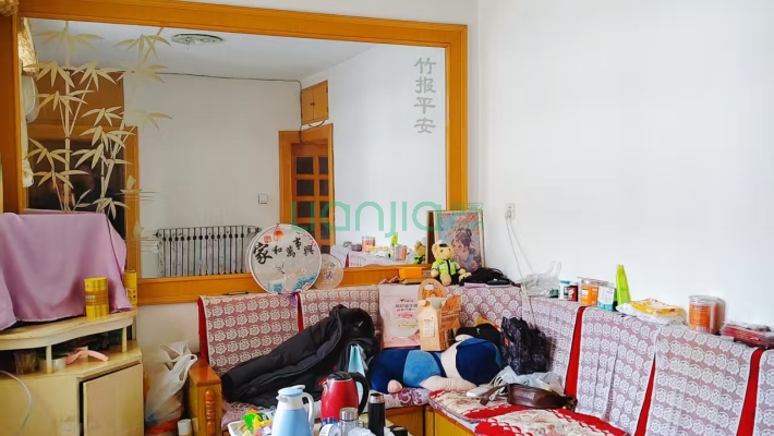 蓬莱酒厂家属楼二手房实景图