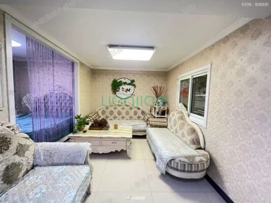 广场旁 电梯房 可贷款 配套齐 交通便利 满五税费低-户型图