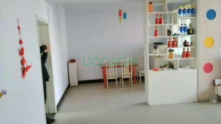 振兴路县农行家属院二手房实景图