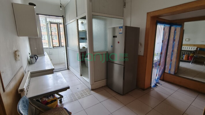 王村南街内燃机宿舍二手房实景图