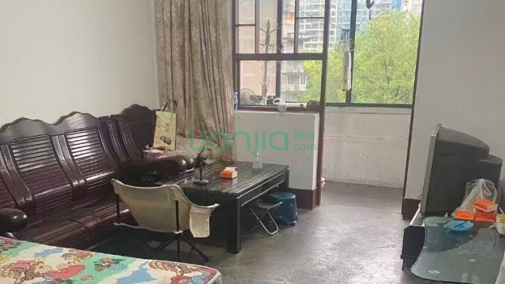 钢管厂三区二手房实景图