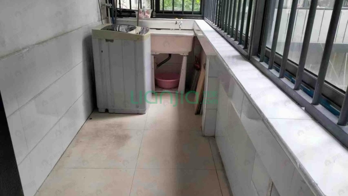 建融宿舍二手房实景图