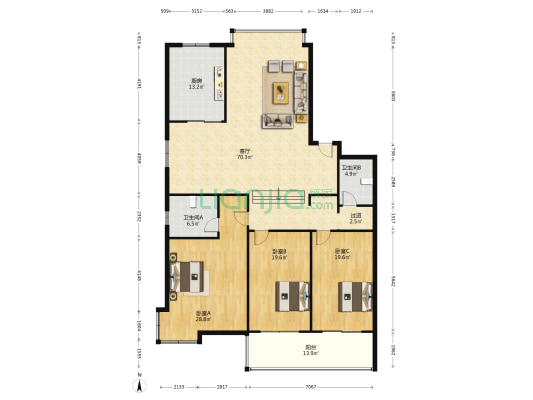 纬五路64号 3室1厅2卫 213平方